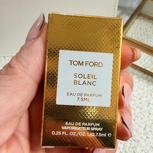 Tom Ford Beauty Faux Leather Pouch Ivory, NIB + Soleil Blanc EDP 7.5ml dapper - Picture 6 of 8